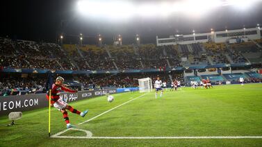 TANGER MED, MOROCCO - FEBRUARY 07: Giorgian de Arrascaeta of Flamengo takes a corner kick during the FIFA Club World Cup Morocco 2022 Semi Final match between Flamengo v Al Hilal SFC at Stade Ibn-Batouta on February 07, 2023 in Tanger Med, Morocco. (Photo by Michael Steele / Getty Images)